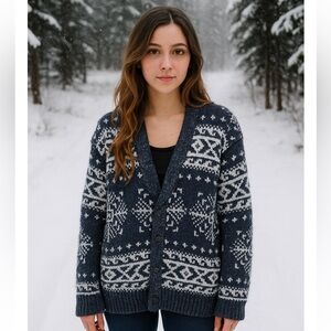 Vintage Fair Isle Cowichan style Ski Apres Ski Cardigan Wool Blend Sweater 90’s